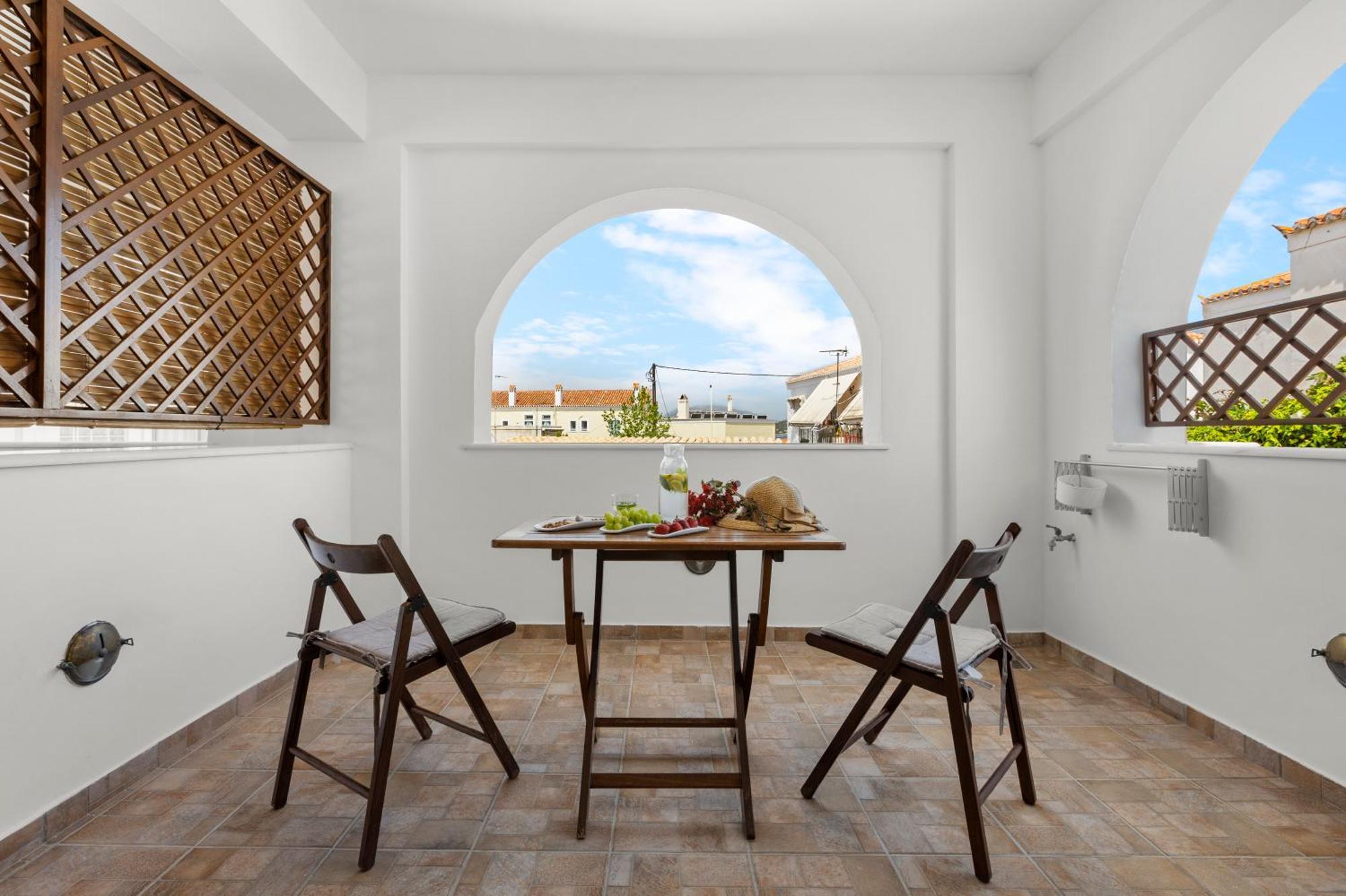 Spetses Center Comfy Apartment Экстерьер фото