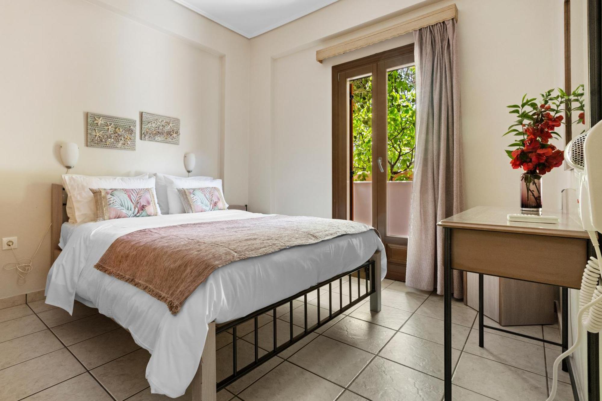 Spetses Center Comfy Apartment Экстерьер фото