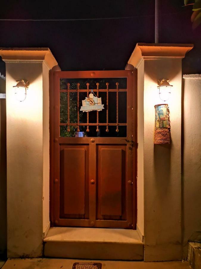 Spetses Center Comfy Apartment Экстерьер фото